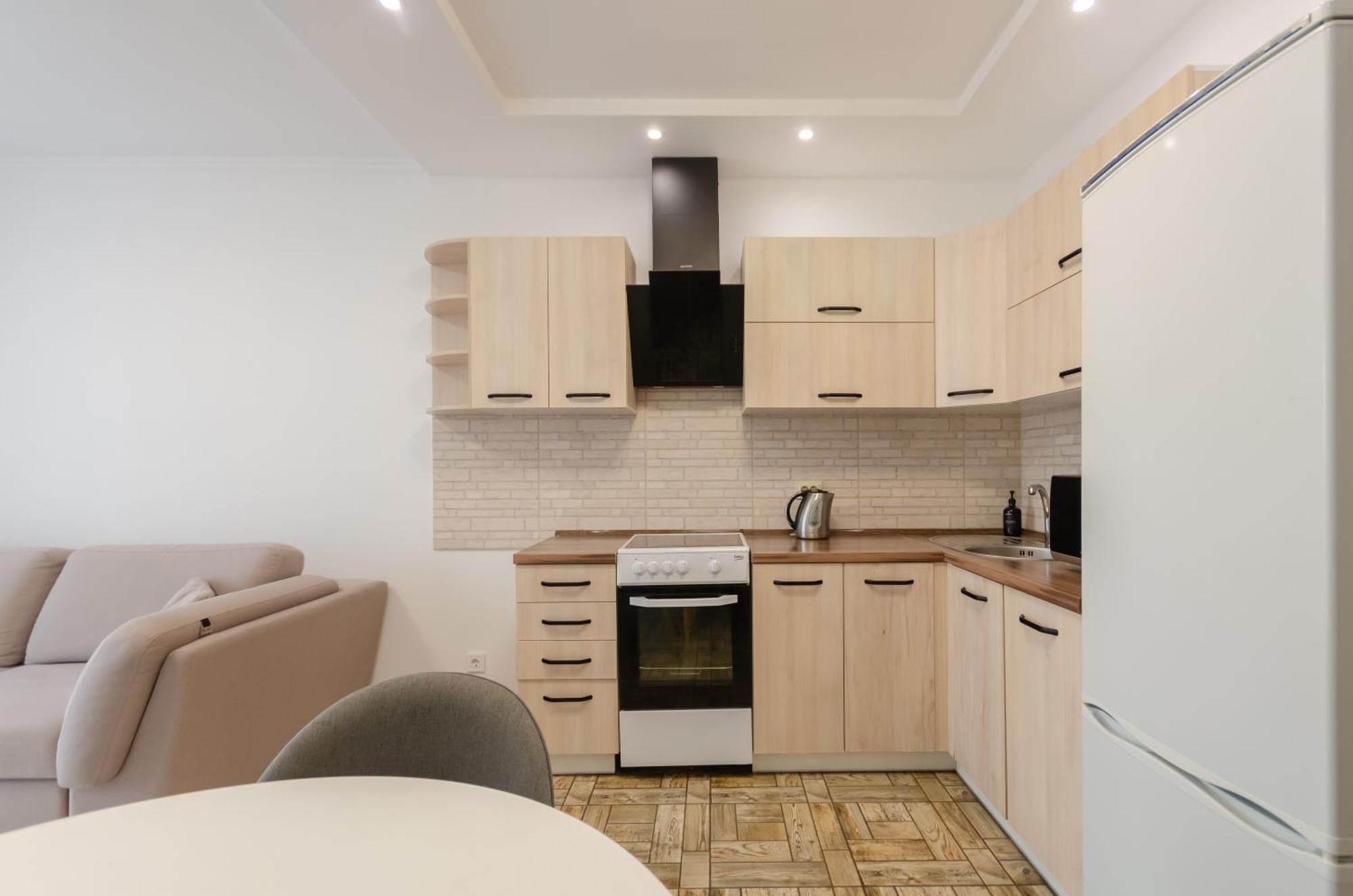 Petrovdom 7-27 In Rc Kvartet Cozy Apartment Nearby With Central Railway Station Kyiv Exterior photo