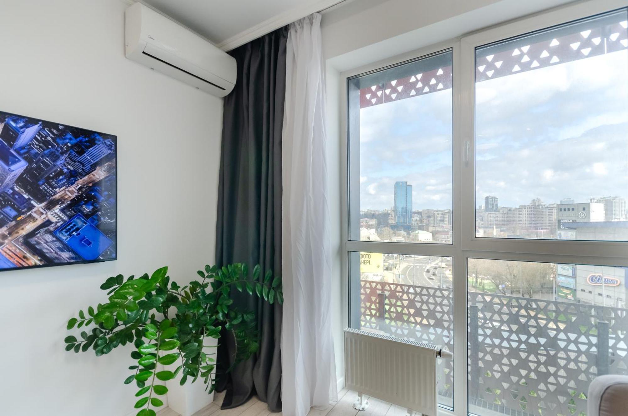 Petrovdom 7-27 In Rc Kvartet Cozy Apartment Nearby With Central Railway Station Kyiv Exterior photo