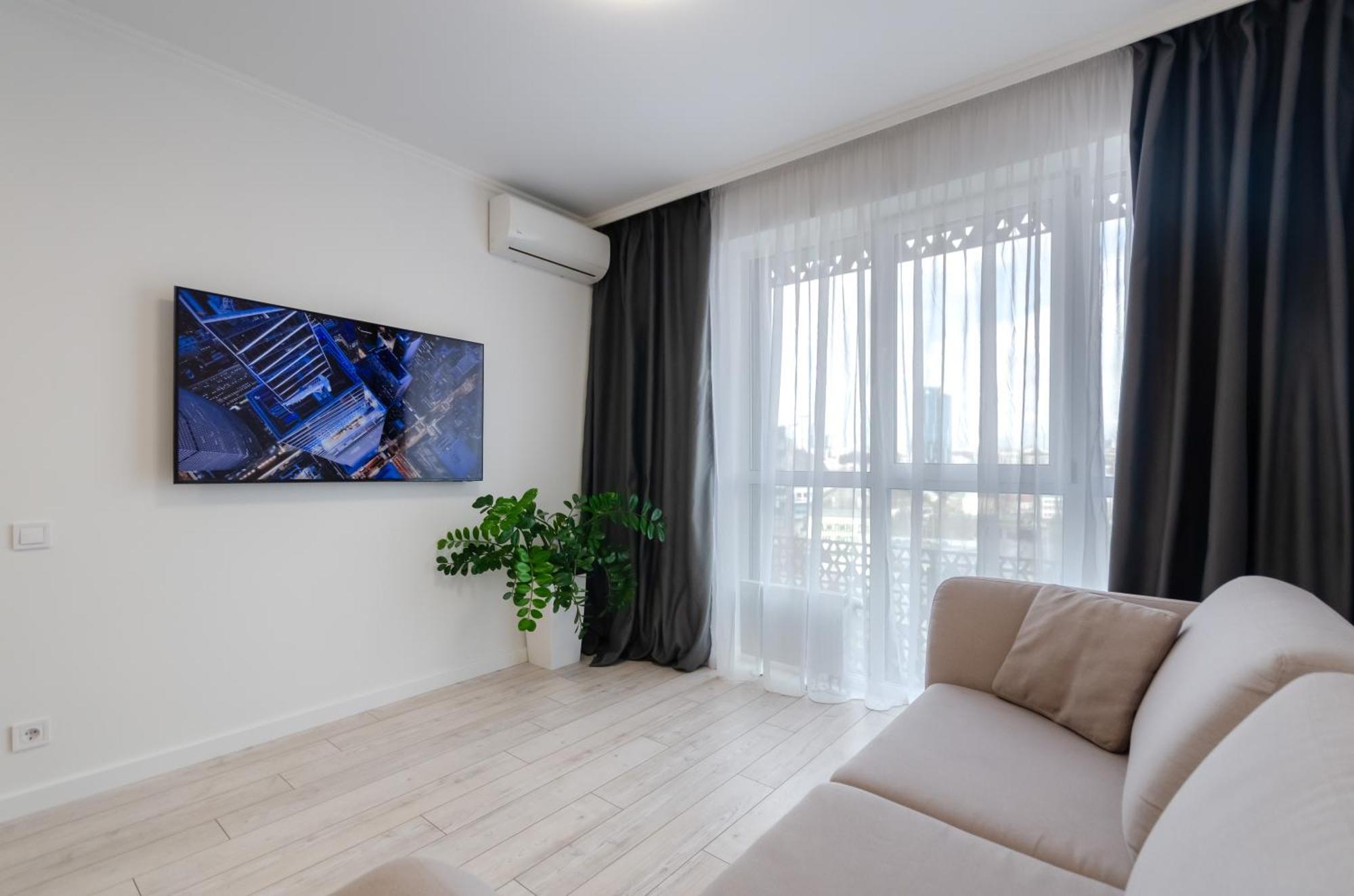 Petrovdom 7-27 In Rc Kvartet Cozy Apartment Nearby With Central Railway Station Kyiv Exterior photo